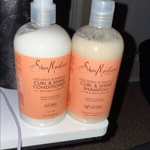 Shea Moisture Coconut & Hibiscus Curl & Shine Shampoo - Conditioner